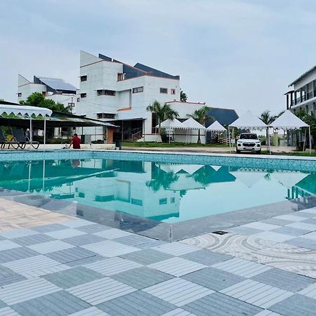 Vasant Vihar Resort Kevadia Экстерьер фото