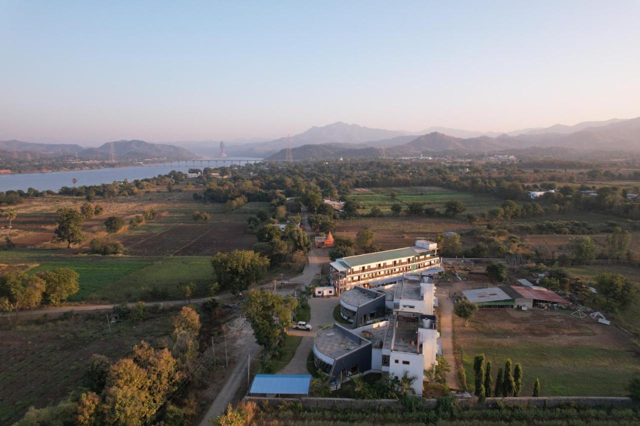 Vasant Vihar Resort Kevadia Экстерьер фото